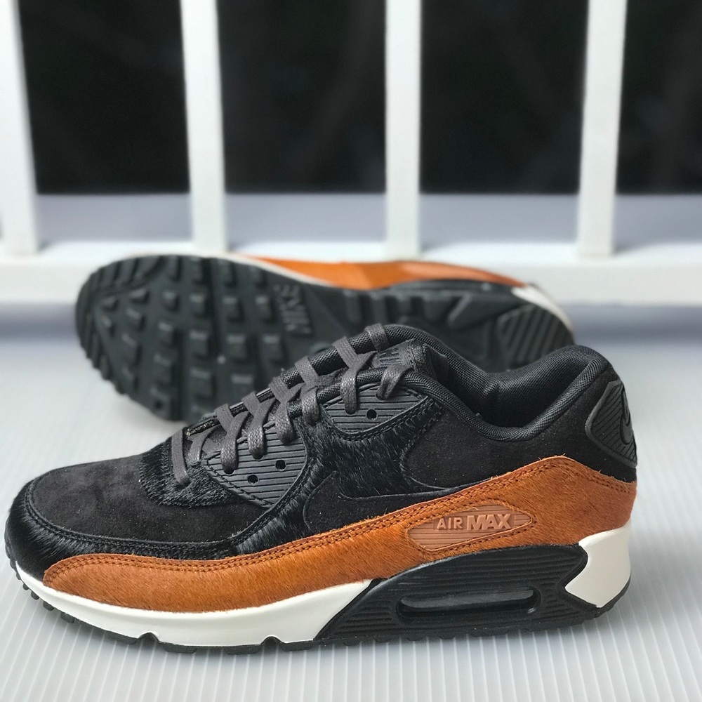 NWT Nike Air Max 90 LUX Tar WMNS - Picture 2 of 8